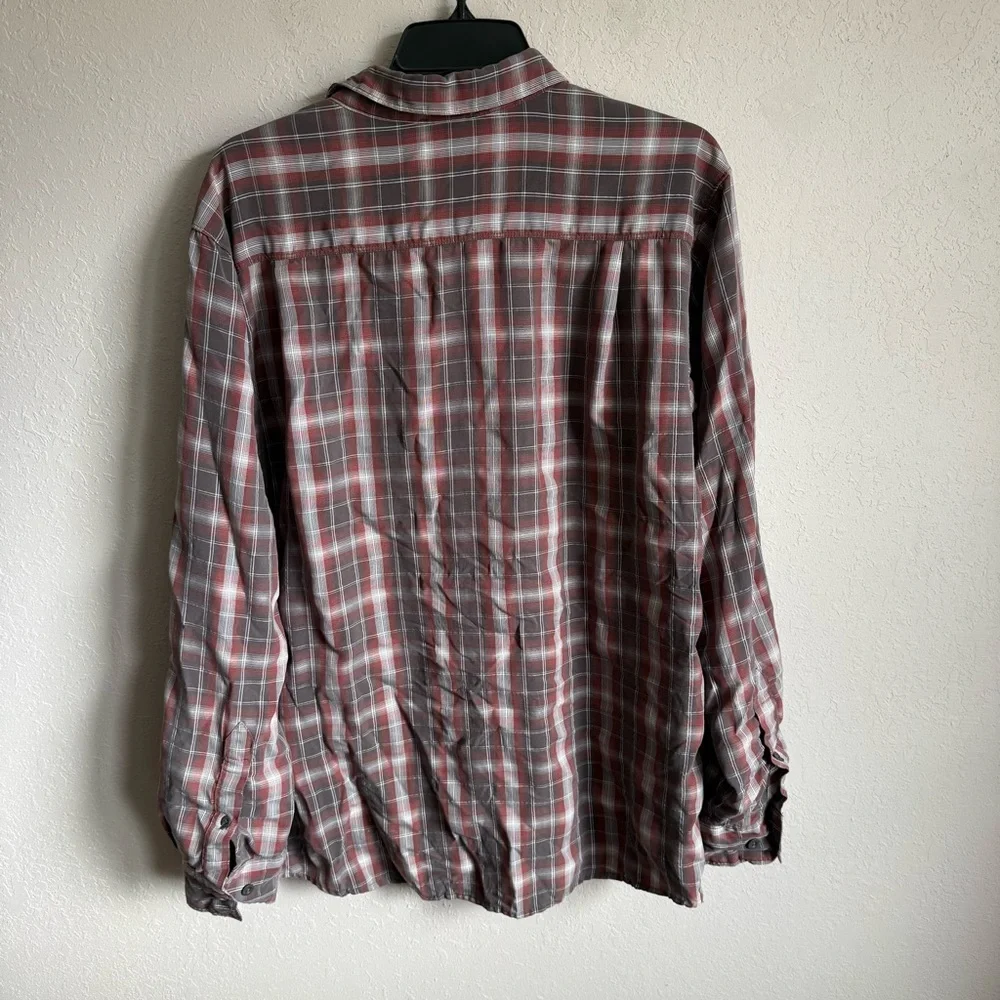 Men’s L Red and Gray The North Face Lightweight Plaid Outdoor Gorpcore Shirt